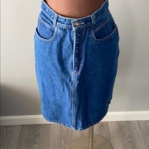Vintage Jordache jean skirt